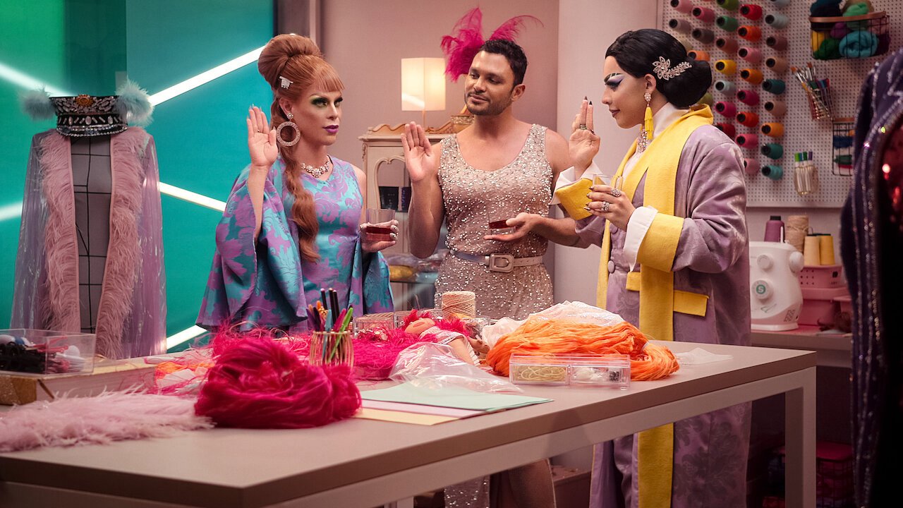 Nữ Hoàng Drag Ra Đời Nữ Hoàng Drag Ra Đời