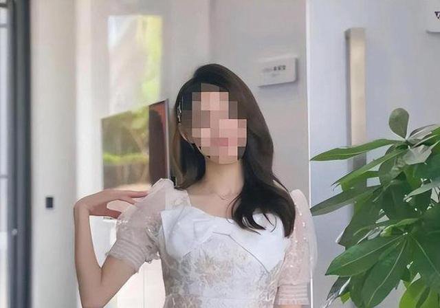 Người Vợ Cao Cả Người Vợ Cao Cả